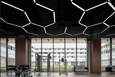 央視網(wǎng)深度解碼小罐茶黃山智能工廠 科技賦能傳統(tǒng)茶文化